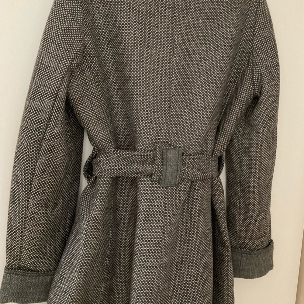 Coat - Picture 6 of 11